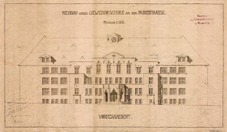 Abb. 2. G. W. Berringer, Städtische Gewerbeschule Rostock, Entwurfsplanung mit handschriftlichen Zusätzen/Revidierungen, 1926. Bauarchiv der Universität Rostock. 