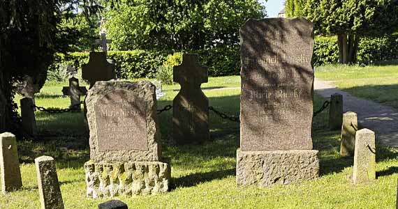 Abb. 1. Warin, Lkr. Nordwestmecklenburg, Friedensstraße, Friedhof, Familiengrabstätte Nieske, 2026.